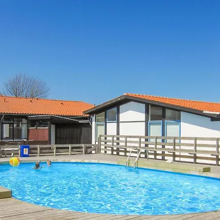 別荘 Awesome In With 1 Bedrooms, Wifi And Outdoor Swimming Pool アリンエ