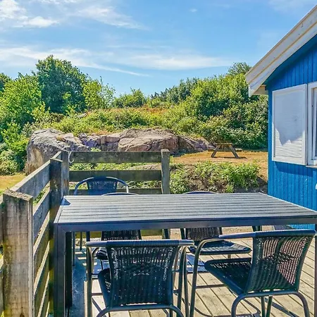 別荘 Awesome In With 1 Bedrooms, Wifi And Outdoor Swimming Pool アリンエ