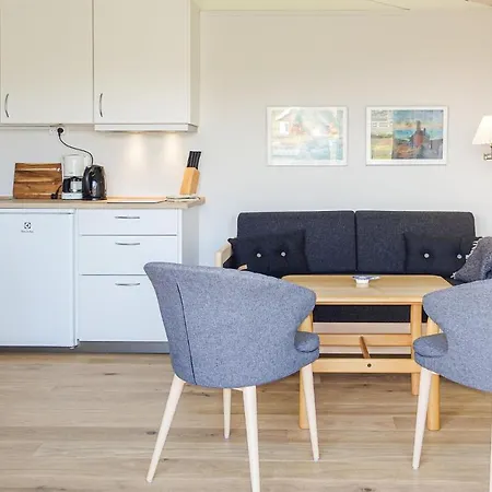 Awesome In With 1 Bedrooms, Wifi And Outdoor Swimming Pool 別荘 *