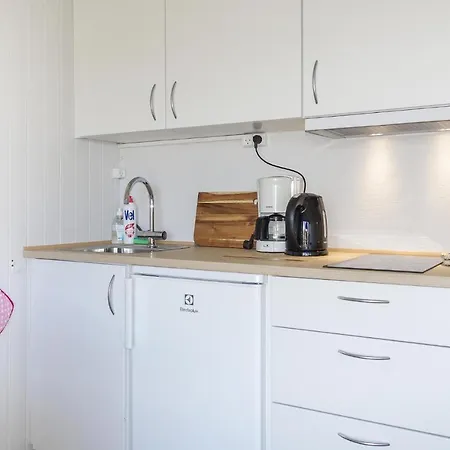 Awesome In With 1 Bedrooms, Wifi And Outdoor Swimming Pool 別荘 *