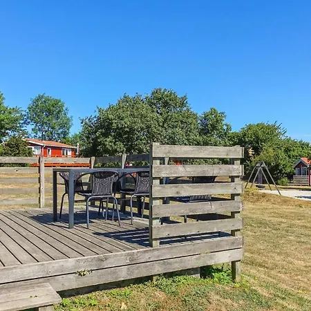 Awesome In With 1 Bedrooms, Wifi And Outdoor Swimming Pool アリンエ