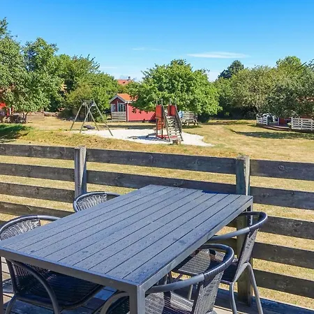 Awesome In With 1 Bedrooms, Wifi And Outdoor Swimming Pool *
